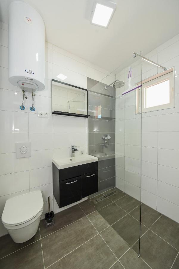 Apartmani Por วีร์ ภายนอก รูปภาพ